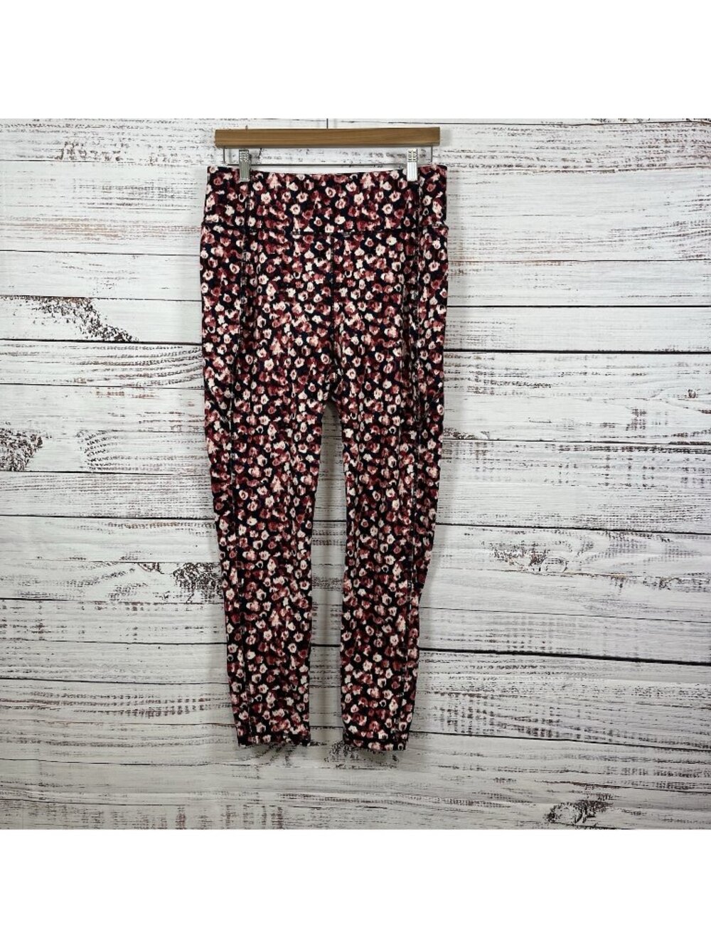 T By Talbots Navy Rose Floral UPF 50 Protection Leggings